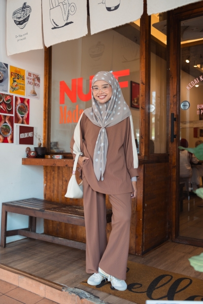 Ironless Set Brown